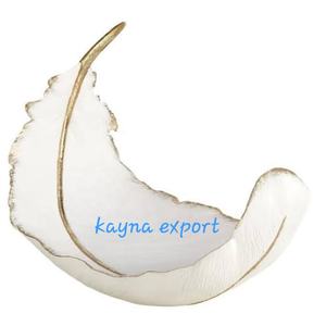 Décoration de TABLE fantaisie en plumes, blanc et or - Product Image 1