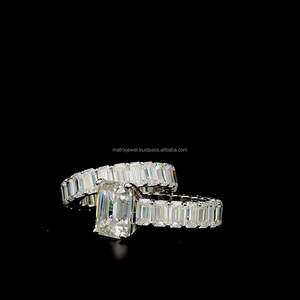 Conjunto de anillo de compromiso de moissanita de lujo Plata 925 5ct Centro Esmeralda Corte Moissanite IGI Anillo de diamante certificado - Product Image 5