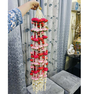 Guirnalda Floral de Perlas y Rosas Hecha a Mano, Tradicional India, en Rosa y Rojo, para Decoración de Fondo de Boda y Suministros para el Escenario de Mehndi - Product Image 4