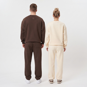 Ensemble de survêtement unisexe, haut à manches courtes en coton doux 100% et pantalon assorti, survêtement décontracté pour la salle de sport, l'entraînement et le streetwear, pour hommes et femmes - Product Image 2