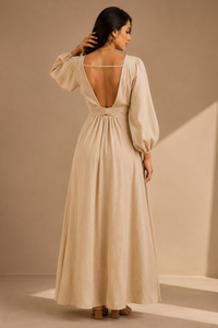 Robe longue d'été en lin bohème faite à la main, unie, col en V, manches lanternes, avec un élégant design drapé dos nu, idéale pour les vacances à la plage - Product Image 2