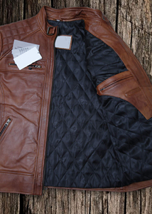Veste en cuir écologique respirante et imperméable à col montant en toile, style aviateur, avec logo frontal, livraison rapide - Product Image 6