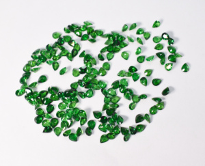 Lot de pierres précieuses en tsavorite naturelle vert profond, qualité œil de chat, en vrac, 3x5 mm, 7x5 mm, 6x4 mm, 5x4 mm - Product Image 2