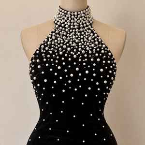 Robe longue moulante en velours noir perlé, col licou, sans manches, dos nu, ornée de strass, infroissable, pour mariage et occasions formelles - Product Image 4