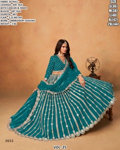 Lehenga Choli Tradicional de Seda Noor-e-Vaanya para Fiestas, Diseño Largo Hasta el Suelo - Product Image 3