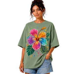 Camiseta Extra Grande para Mujer en Color Verde Salvia con Estampado Gráfico de Flores de Hibisco Coloridas, Camiseta Casual de Algodón para Verano, Personalizada OEM ODM al por Mayor - Product Image 1