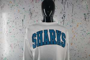 Sudadera SHARKS WHITE con Cuello Alto, 100% Color Verde Azulado, Apliques Bordados, Cuello Ancho, Hilos Finos - Product Image 3