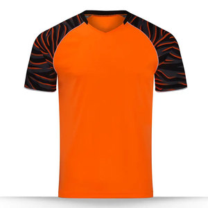เสื้อฟุตบอลผู้ชายแขนสั้น ผ้าโพลีเอสเตอร์ 100% ระบายอากาศ แห้งเร็ว แบบซับลิเมชั่น - Product Image 5