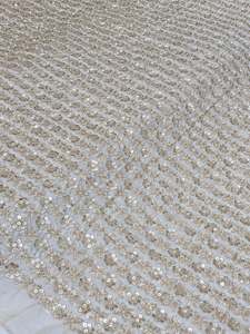 Tissu en gros pour broderie de perles, tissu textile fantaisie, dentelle à sequins, organza pour fabricants de robes de mariée, abayas et caftans, OEM mondial - Product Image 1