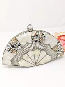 Bolso de Mano de Lujo para Mujer, Hecho a Mano, para Uso Diario y como Accesorio para Bodas - Product Image 4