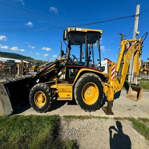 Chargeuse-pelleteuse Caterpillar d'occasion pour travaux routiers, avec composants durables et contrôle hydraulique fluide, à vendre - Product Image 1