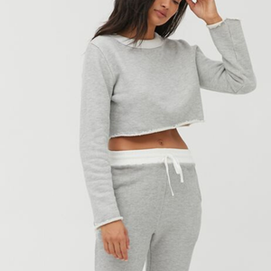 Nueva Sudadera Corta Personalizada de Invierno para Mujer con Logotipo Frontal, Tejido de Forro Polar, Secado Rápido y Ligera - Product Image 2