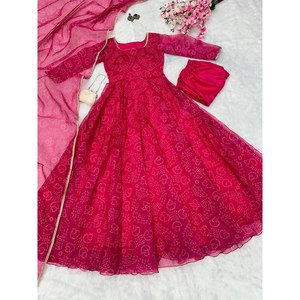 Traje Anarkali de organza de seda con estampado digital, talla XS, con pantalón y dupatta. - Product Image 3