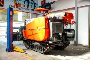 Moissonneuse-batteuse sur chenilles diesel Kubota DC-120X 120 CV pour riz et céréales, équipement agricole - Product Image 6
