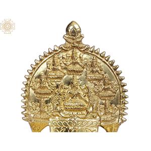 Lámpara Ashtalakshmi Diya de 6 pulgadas hecha a mano en artículo de decoración del hogar de latón hecho en India - Product Image 2