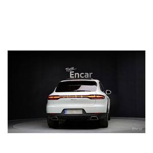 Porsche Macan 2.0 2019 avec 25 532 km, conduite à gauche, sièges en cuir, caméra de recul - Product Image 4