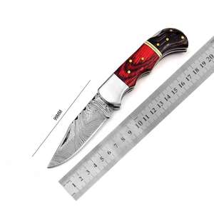 Couteau de chasse artisanal avec manche en résine, couteau à lame fixe en damas sur mesure - Product Image 2