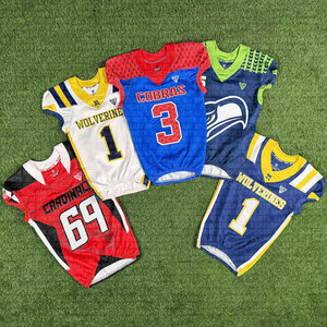 Uniformes de fútbol americano personalizados con bordado de twill, los más vendidos, con nombre y número del jugador. - Product Image 2