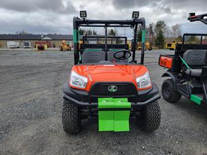 รถอเนกประสงค์คุณภาพสูง Kubota RTVX1140W ขับเคลื่อน 4 ล้อ เกียร์อัตโนมัติ เครื่องยนต์ 4 จังหวะ ได้รับการรับรองมาตรฐาน EPA/Eec พร้อมระบบล็อคเฟืองท้าย รับน้ำหนักได้ 100-200 กิโลกรัม คุณภาพเยี่ยม - Product Image 1