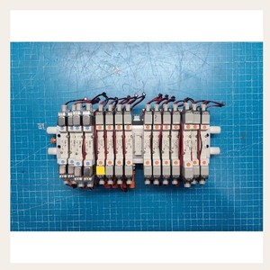 Collecteur de vannes solénoïdes pneumatiques SMC - Product Image 3