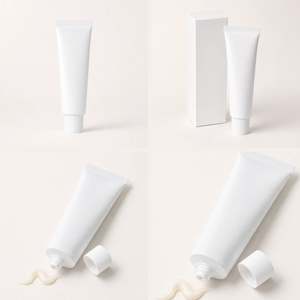 ครีมบำรุงผิวหน้า Calm Blemish Barrier ผสมสควาเลน ไฮยาลูรอนิก แอซิด เอคโทอิน และคอลลาเจน เพื่อผิวชุ่มชื้น กระจ่างใส และกระชับ - Product Image 2