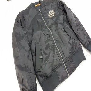 Chaqueta Bomber Unisex Formal Impermeable y Cortavientos con Revestimiento, Patrón de Camuflaje, Cierre de Cremallera, Cuello Redondo, Corte Regular, 100% Poliéster - Product Image 1