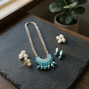 Collier Pendentif Géométrique Bleu Turquoise avec Chaîne en Acier Inoxydable – Ensemble de Bijoux Modernes et Tendance pour Femme – Idée Cadeau - Product Image 1