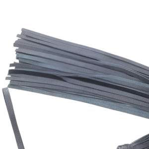 Fouet en peau de mouton de qualité supérieure avec boucle en acier et plusieurs franges de 3,5 cm de large pour jeux sensoriels et BDSM à impact - Product Image 3