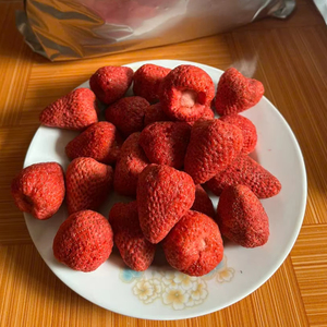 Suministro de Fábrica en Vietnam: Rodajas de Fresa Liofilizadas, Fruta Seca Natural, Fabricante a Granel, Calidad de Exportación, Precio Mayorista - Product Image 1