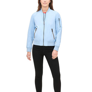 Chaqueta Softshell Impermeable Ecológica para Mujer, Diseño Sólido con Logotipo Frontal, Ligera, Cortavientos, con Cierre Completo, para Otoño, de Nailon - Product Image 2