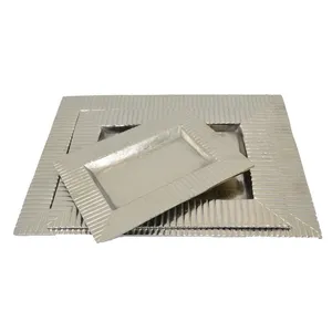 Bandeja de Servir de Metal Hecha a Mano de Estilo Vintage, Plato Decorativo Rústico para Mesa de Comedor, Bandeja Cuadrada de Aluminio Hecha a Mano de Lujo - Product Image 1
