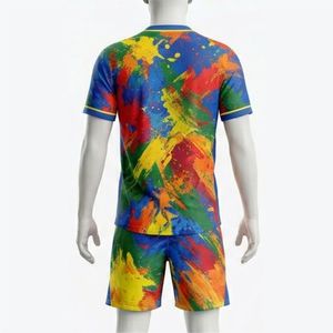 ชุดยูนิฟอร์มฟุตบอลชายแบบกำหนดเอง พิมพ์ลายแบบ Sublimation คอวี แขนสั้น ระบายอากาศได้ดี ผลิตจากโพลีเอสเตอร์ เหมาะสำหรับทุกฤดูกาล ชุดทีมฟุตบอล - Product Image 2