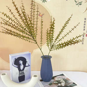 2 tenedores de eucalipto Yuanbao Eucalyptus Lea FArtificial tela de pantalla de seda planta de vid para Navidad boda camino diseño de plomo - Product Image 2