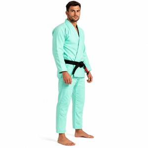 Traje de BJJ flexible que ofrece movimiento suave, comodidad transpirable, costuras reforzadas y calidad confiable para cada entrenamiento. - Product Image 2