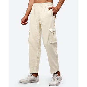 Pantalon cargo tendance à coupe ample avec taille haute, tissu résistant, poches latérales spacieuses et élastique confortable. - Product Image 4