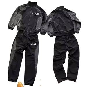 Conjuntos de chándal de nailon con cremallera personalizados al por mayor para hombre, cortavientos, conjuntos de chándal para hombre al por mayor - Product Image 1