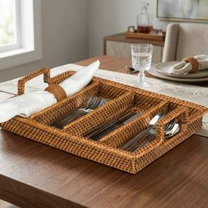 Plateau à couverts rectangulaire en rotin tressé à la main King Craft Viet avec compartiments - Product Image 2