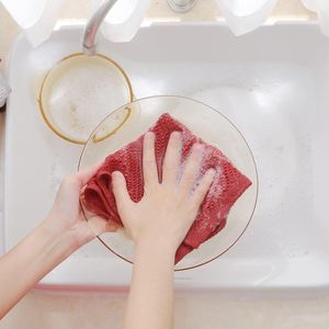 Set di 8 Strofinacci da Cucina in Cotone 100% Rosso Mattone, Tessuto a Nido d'Ape, Ultra Morbidi e ad Asciugatura Rapida, 30x30 cm - Product Image 3