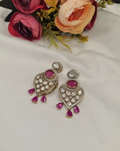 Boucles d'oreilles pendantes délicates en pierres Kundan non taillées et diamants américains, style ethnique Kundan, avec pierres précieuses, pour femme, vente en gros - Product Image 5