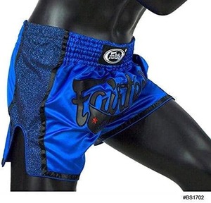 Shorts de Muay Thai Royal Blue Fairtex, designs professionnels, côtés respirants, tissu en maille brillant, nouveau modèle décontracté. - Product Image 4