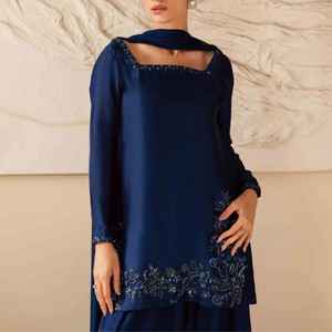 Vestido Farshi de Seda de Diseñador Pakistaní, Lavable y Transpirable, para Mujer, Última Colección Eid, Venta Especial, Estilo Casual y Natural - Product Image 5