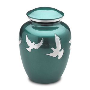 การแสวงหาผีเสื้อสีเขียวเข้มและทองโกศศพศพสำหรับขี้เถ้าของมนุษย์ทำจากทองเหลืองแข็งที่ทำด้วยมือ - Product Image 3