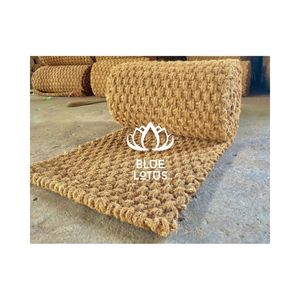 Prêt à être expédié : Tapis en fibre de coco, matériau pur, pour des présentations artistiques intérieures créatives et une structure robuste pour les décors de scène professionnels. - Product Image 1