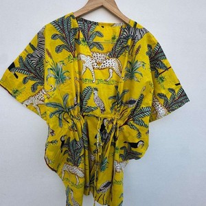 Kimono Largo Transpirable con Estampado Digital Hecho a Mano, Abrigo Cálido de Otoño e Invierno para Mujer, 100% Algodón Ecológico con Estampado Floral - Product Image 6