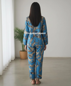 Conjunto de Pijama Elegante de Verano para Mujer, Hecho a Mano, con Estampado de Tigre Azul, Ropa de Dormir y de Estar en Casa con Estampado Artesanal - Product Image 5
