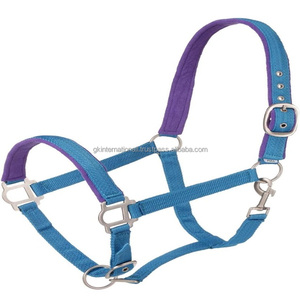 Cuello de Cabeza de Caballo Acolchado Ajustable Personalizado, Cabestro de Nailon Fuerte con Barbilla Ajustable y Broche - Product Image 1