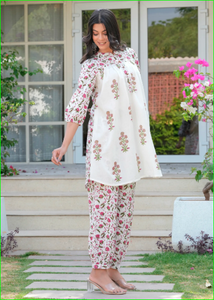 Ensemble coordonné Buti Jaal blanc imprimé à la main, coupe trapèze - Product Image 3