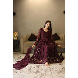 ชุดสตรีอานาร์กาลีสีไวน์ของ Aayna Clothing Vibhuti พร้อมงานปักประณีต น้ำหนัก 1000 กรัม ไซส์ XS-34 - Product Image 2