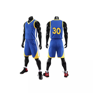 Nuestros conjuntos de camisetas de baloncesto deportivas personalizadas de primera calidad, impresas a medida, con poliéster 100% de alta densidad, para juegos profesionales y OEM - Product Image 4