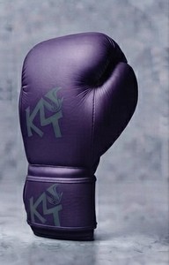 ถุงมือชกมวยหนังร้อยเชือก KLTW INT'L รุ่นใหม่ล่าสุด รับสกรีนโลโก้ สำหรับฝึกซ้อมมืออาชีพ MMA มวยไทย เป็นมิตรต่อสิ่งแวดล้อม - Product Image 2